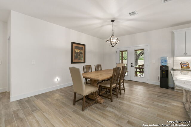 445 Settlers Ln Property Photo 7