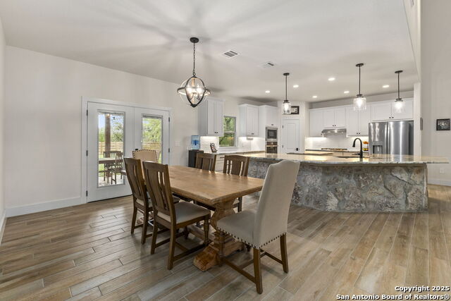 445 Settlers Ln Property Photo 8