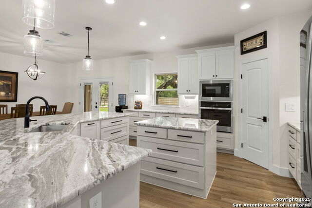 445 Settlers Ln Property Photo 10