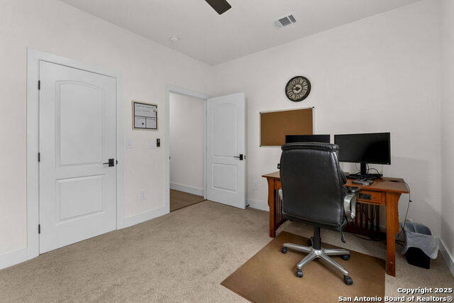 445 Settlers Ln Property Photo 28