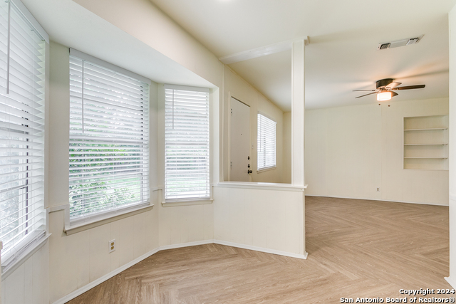 7442 Castle Trail Dr Property Photo 15