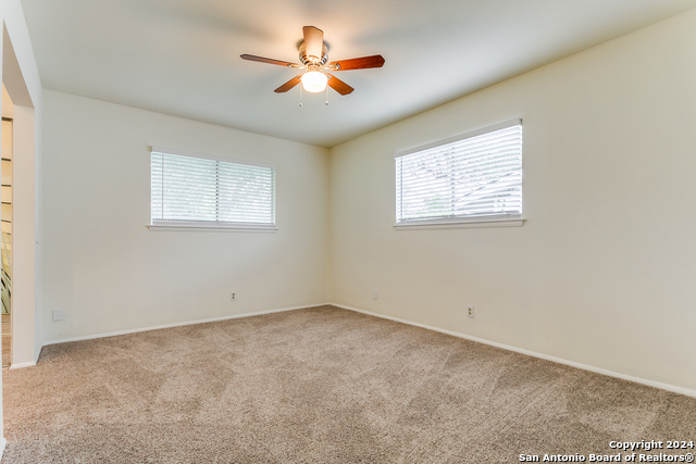 7442 Castle Trail Dr Property Photo 18