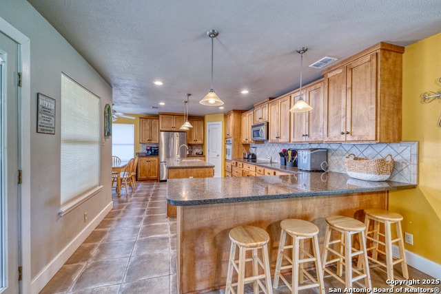 270 Robinson Property Photo 20