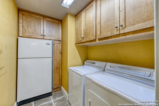 270 Robinson Property Photo 27