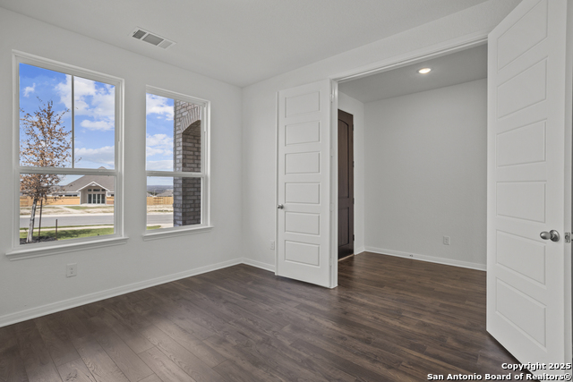 2804 Reeves Ln Property Photo 6