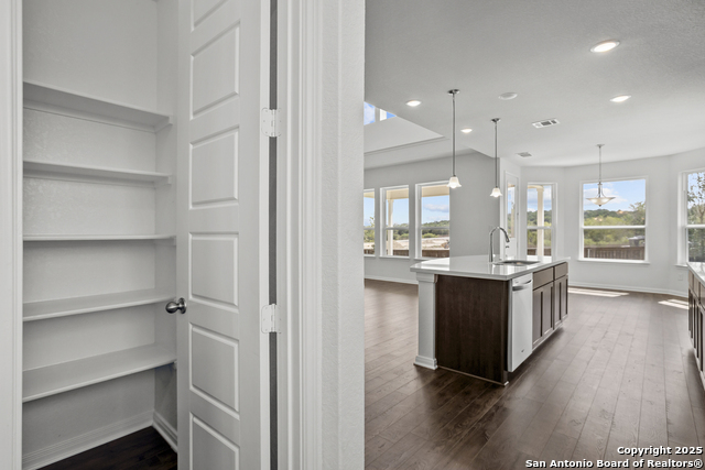 2804 Reeves Ln Property Photo 11