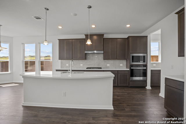 2804 Reeves Ln Property Photo 17