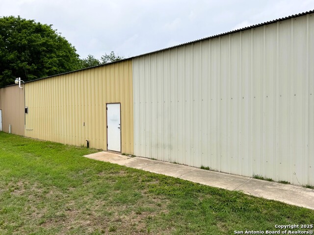 19249 Somerset-lytle Property Photo 2