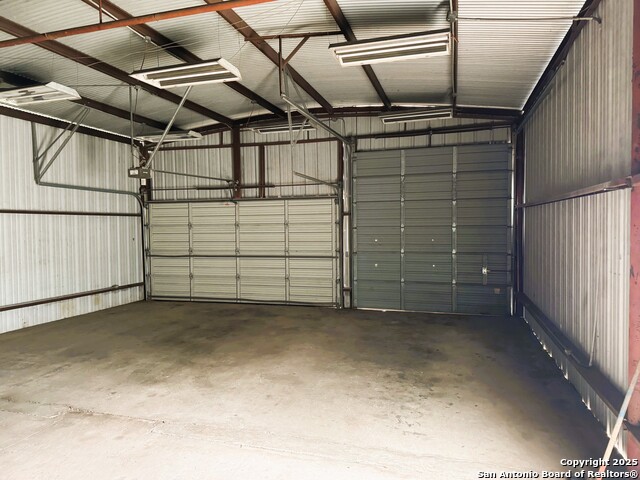 19249 Somerset-lytle Property Photo 4