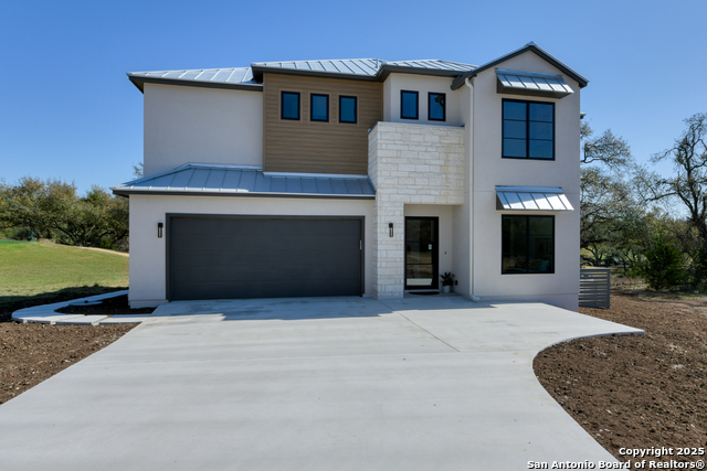 105 Je Hamilton Property Photo 1