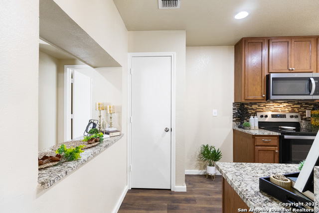 10022 Carswell Peak Property Photo 11