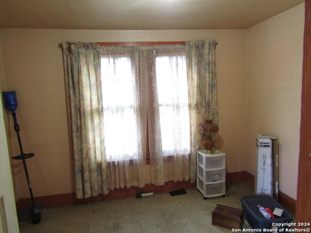 217 Lancaster Property Photo 7