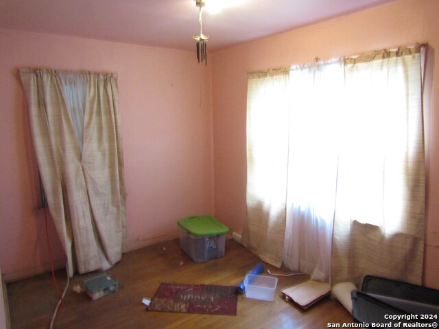 217 Lancaster Property Photo 12