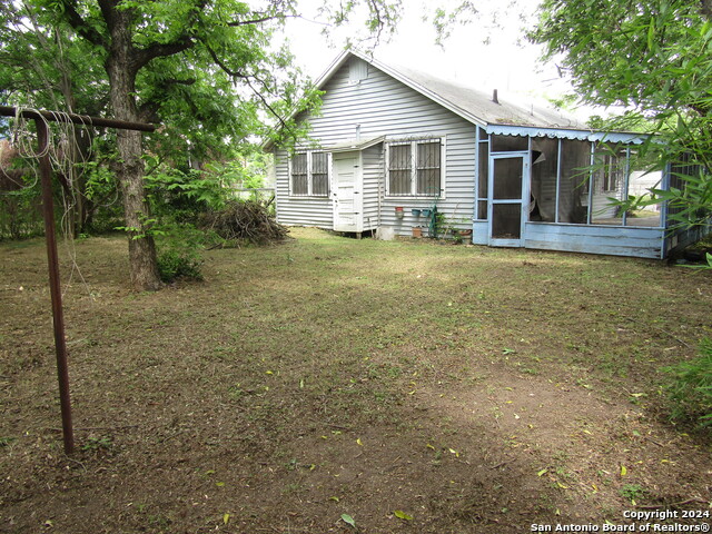217 Lancaster Property Photo 17