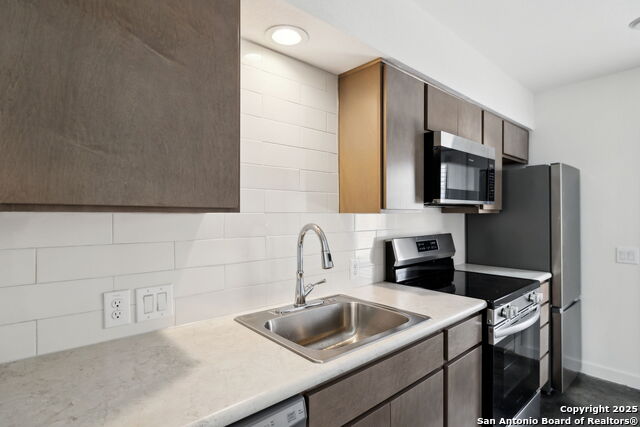 2910 Martin Luther King Property Photo 3