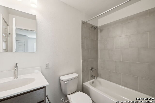 2910 Martin Luther King Property Photo 6