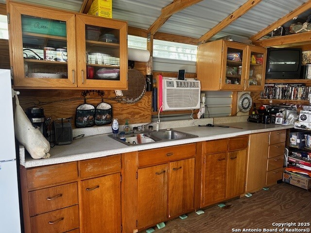 698 N Kahn Property Photo 10