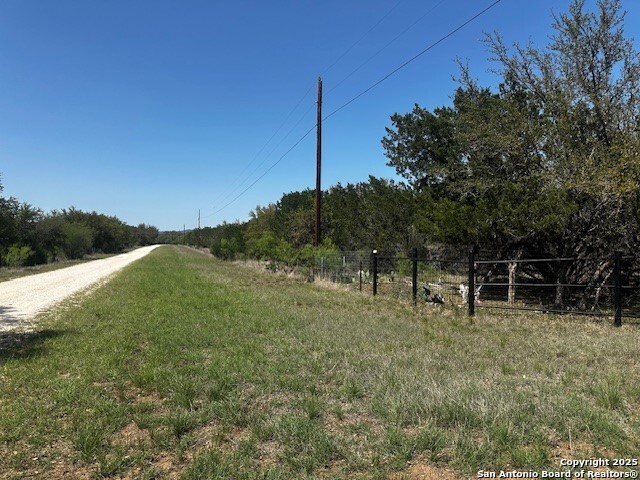 698 N Kahn Property Photo 2