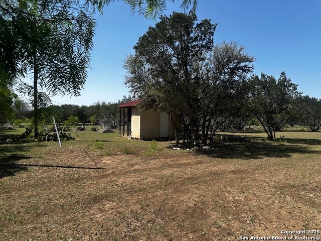 698 N Kahn Property Photo 7