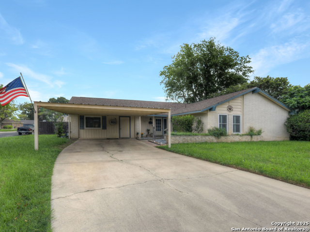 121 Meadow Property Photo 3