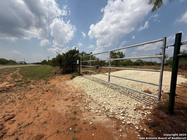 Tract 2 Fm 140 Property Photo 1