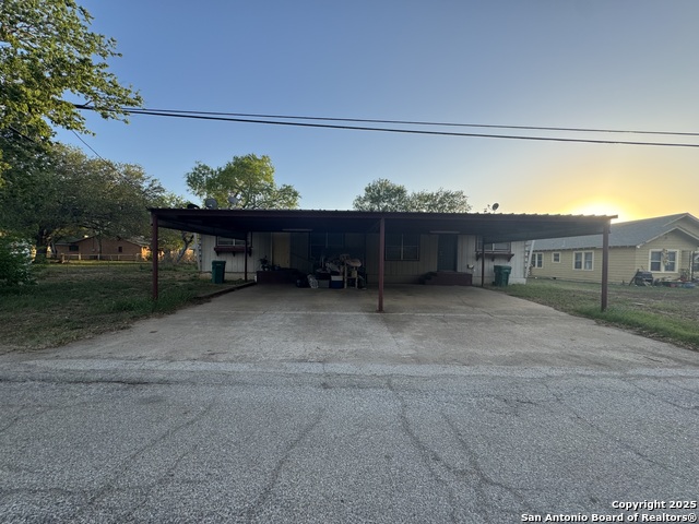 704 Cantrell Property Photo 2