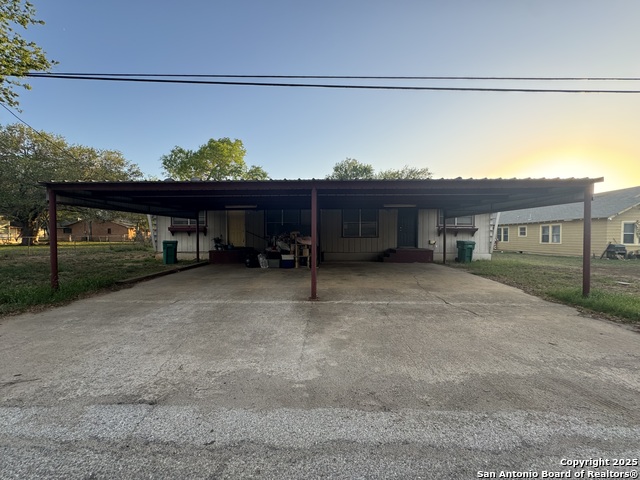 704 Cantrell Property Photo 3