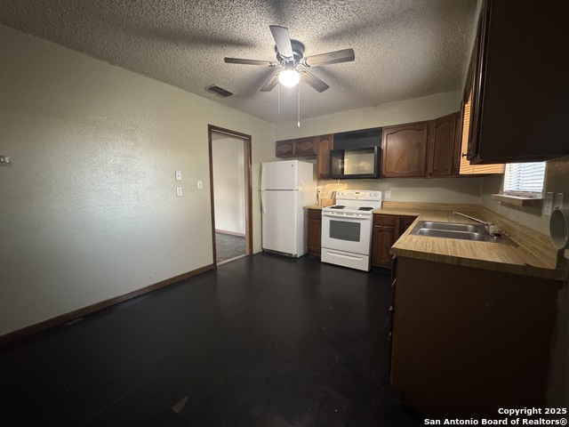704 Cantrell Property Photo 7