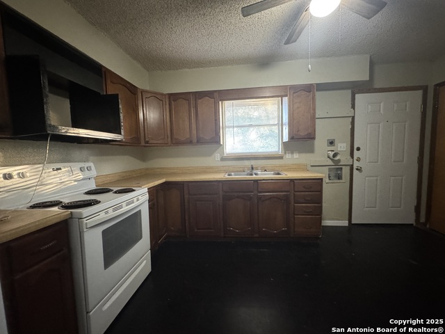704 Cantrell Property Photo 8