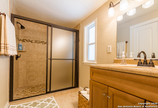20250 Interstate 35 S Property Photo 22