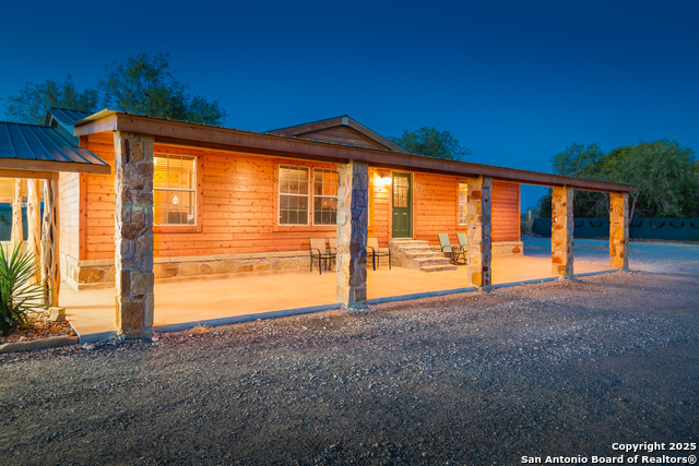 20250 Interstate 35 S Property Photo 33