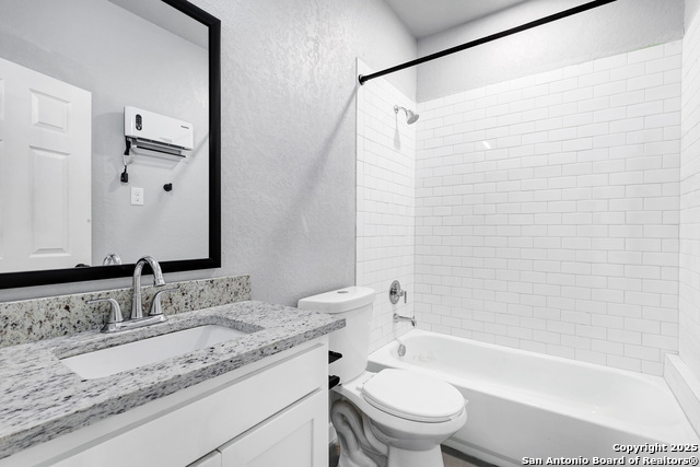 2706 Observation Property Photo 12