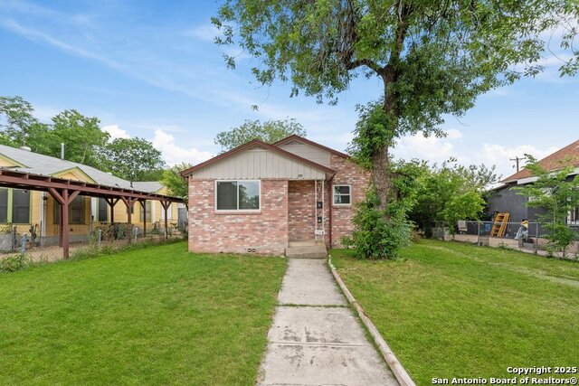 2111 Cincinnati Property Photo 2