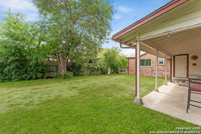 2111 Cincinnati Property Photo 7