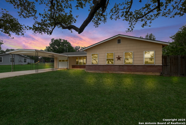 1400 Windy Knoll Property Photo 1