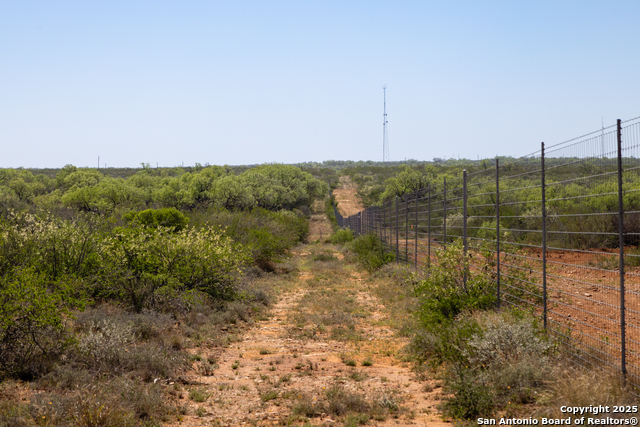 000 Us Hwy 83 Property Photo 11