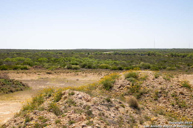 000 Us Hwy 83 Property Photo 16