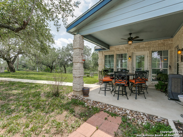 6840 S Loop 1604 Property Photo 31