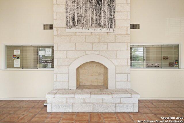 204 W Windcrest Drive Property Photo 13