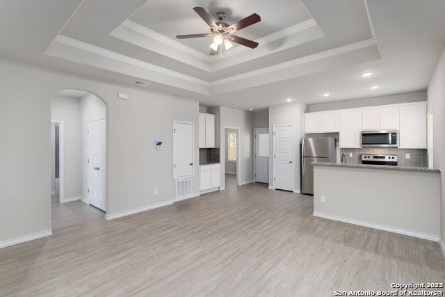 507 Hudson St Property Photo 8