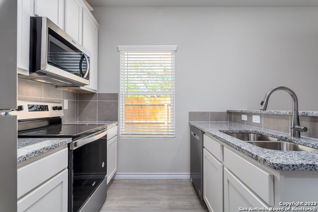 507 Hudson St Property Photo 10
