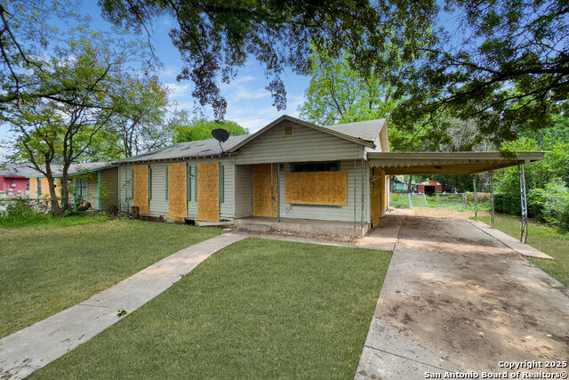 914 Hutchins Property Photo