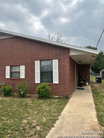 1005 Commerce St Property Photo 2