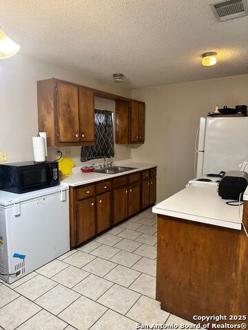 1005 Commerce St Property Photo 19