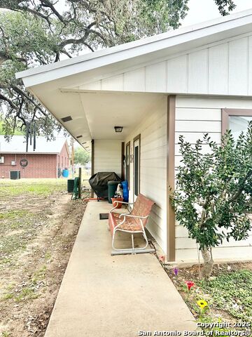 1005 Commerce St Property Photo 29