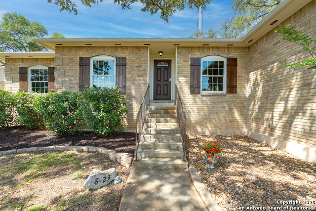 8423 Rolling Stone Property Photo 1