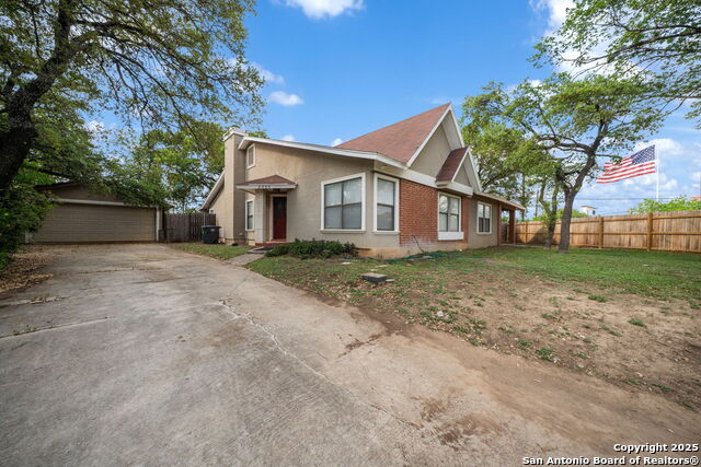 8255 Misty Willow Property Photo 1