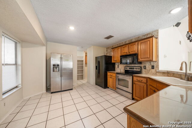 8255 Misty Willow Property Photo 23