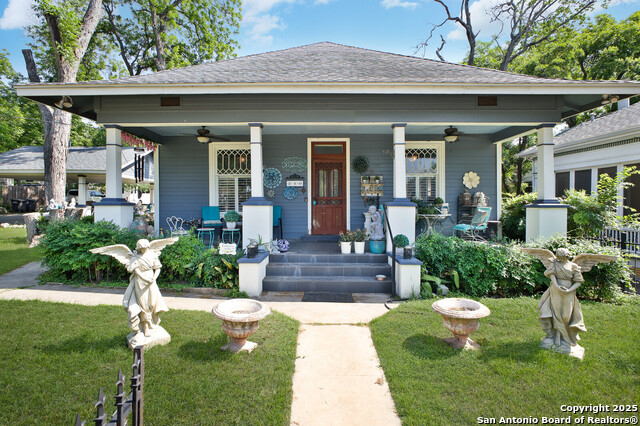240 Post Property Photo 1