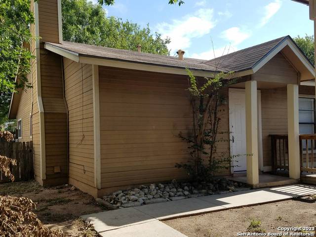 6835 Mountain Spring St Property Photo